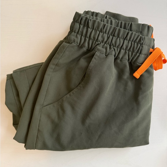 Figs Joggers - Picture 2 of 6